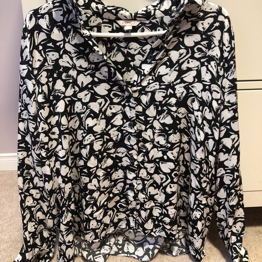 3/$25 Esprit loose blouse